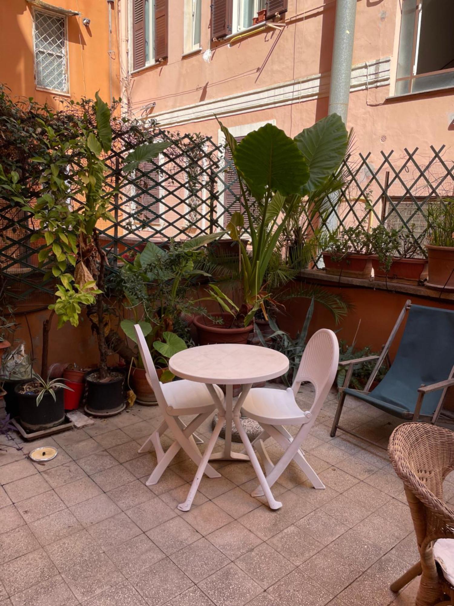 Centro Storico Appartamento Con Terrazza Rome Luaran gambar